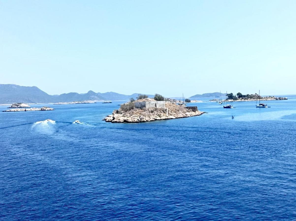 Chroma Kastellorizo * Megisti